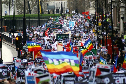 Tausende in London fordern die Wiederaufnahme der Verhandlungen